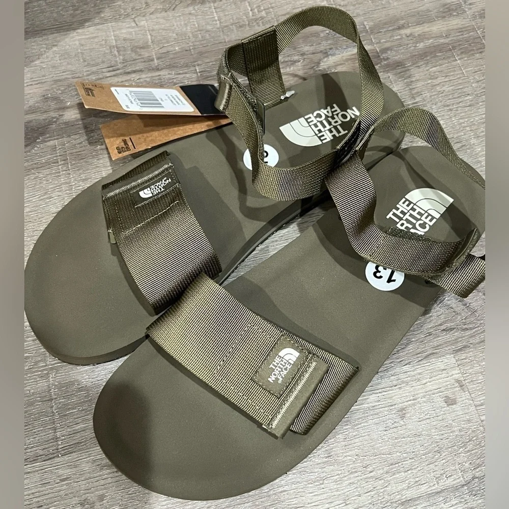NWT The North Face TNF Size 13 Brown Skeena Sandals Men’s Flip Flops